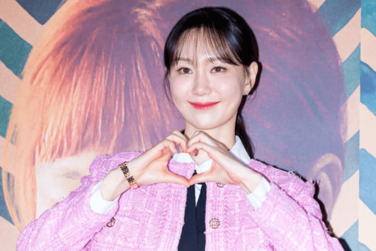 Lee Yoo-young thumbnail
