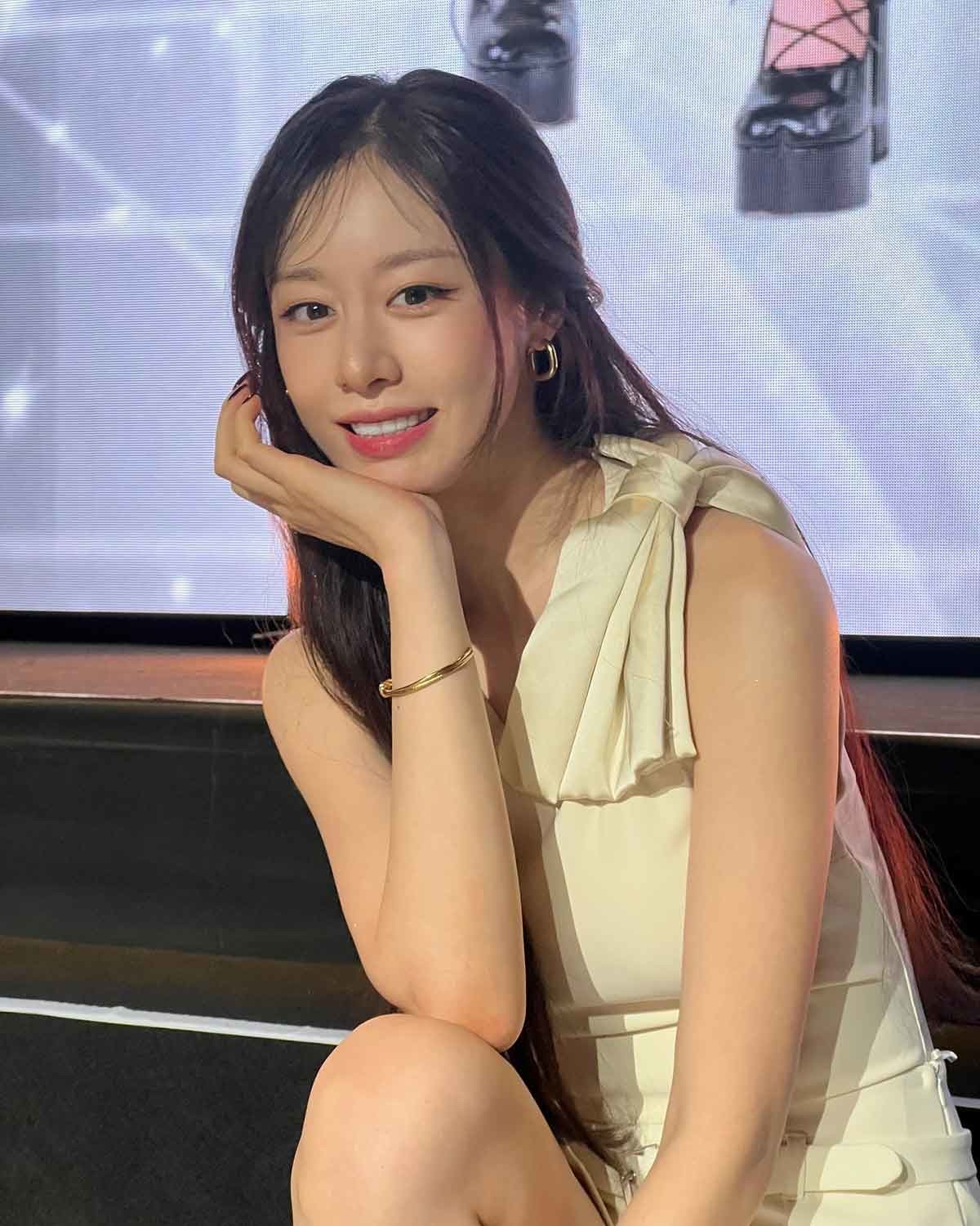 jiyeon-1-100824