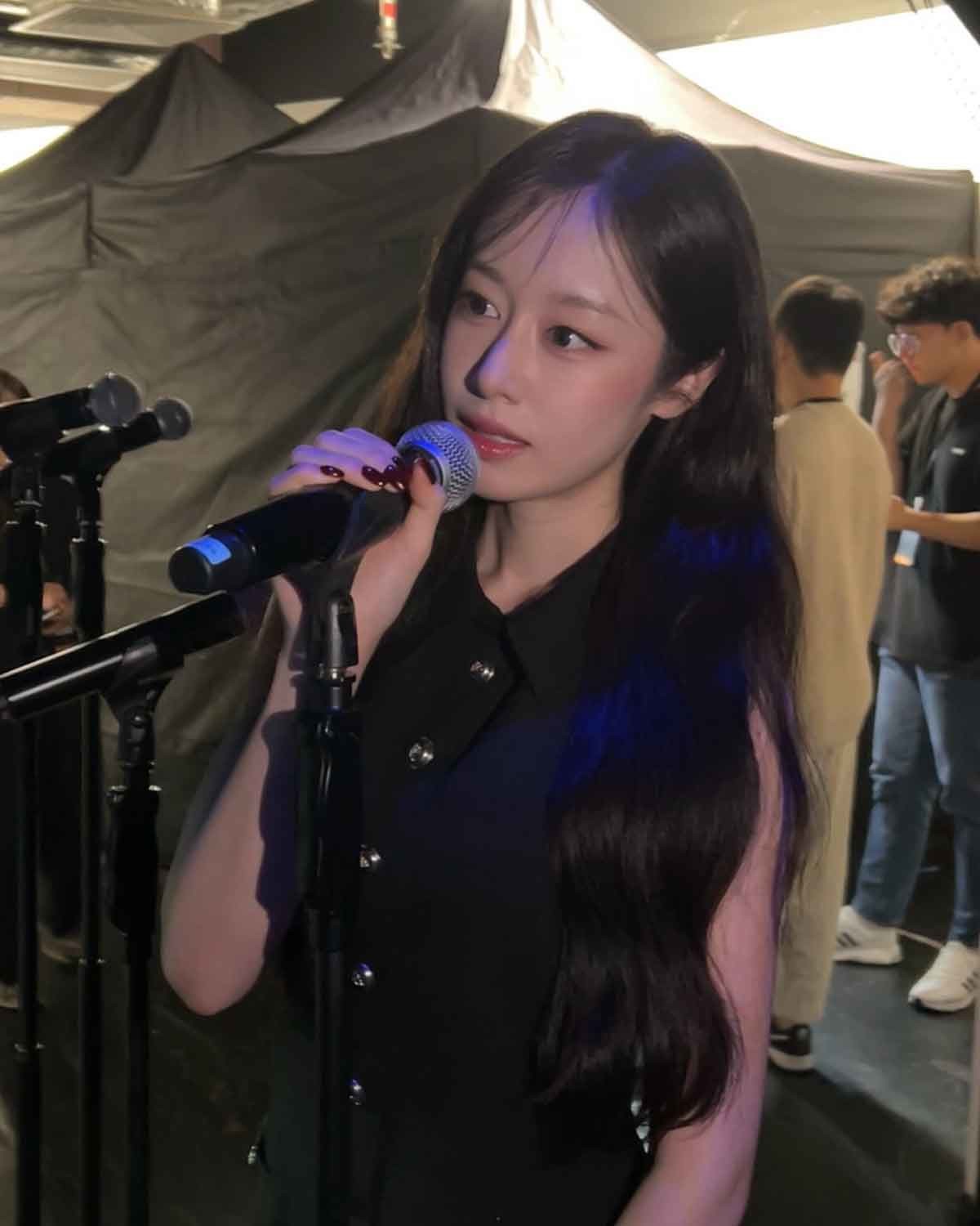 jiyeon-11-100824