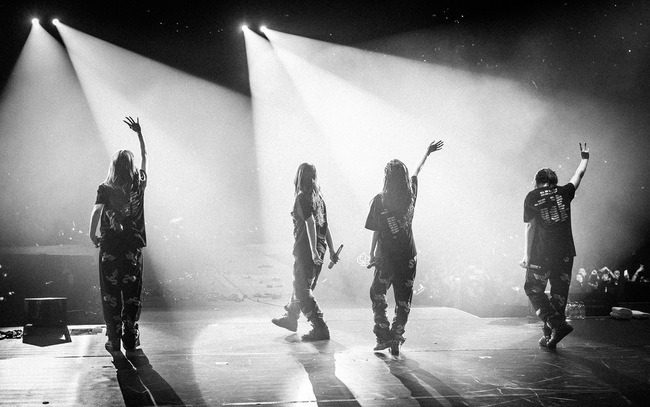 2ne1
