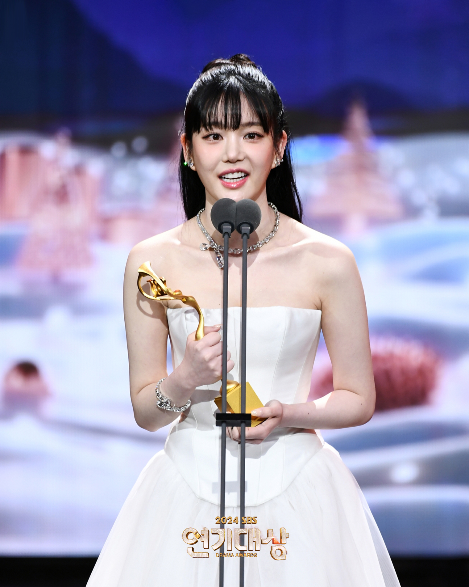 Lee Yu-bi 2024 SBS drama awards
