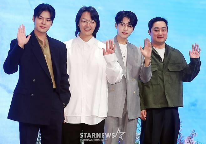 Ryeo-woon, Yoon Sang-hyun, Lee Jin-woo Kang Min-gu