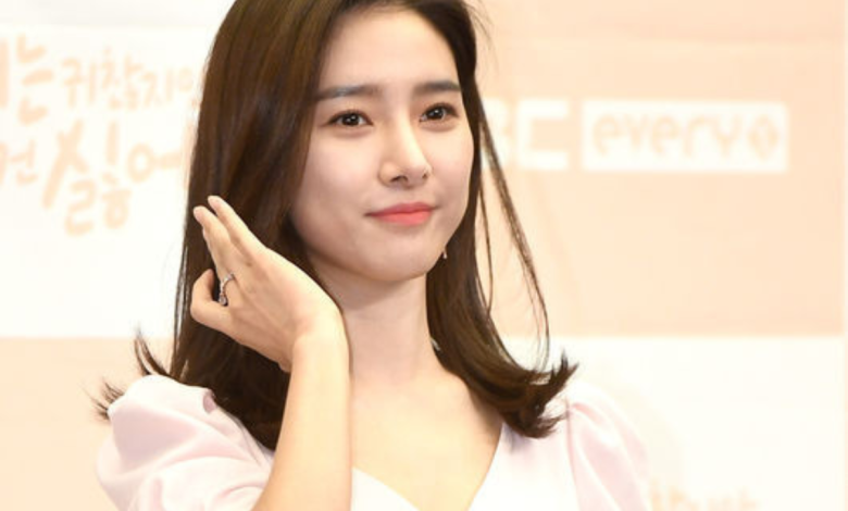 kim so eun thumbnail