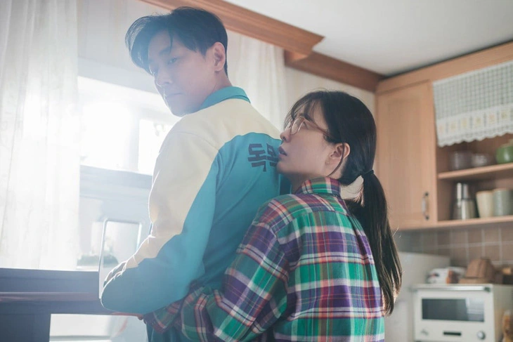 Love Your Enemy Ju Ji-hoon And Jung Yu-mi Dating Rumors