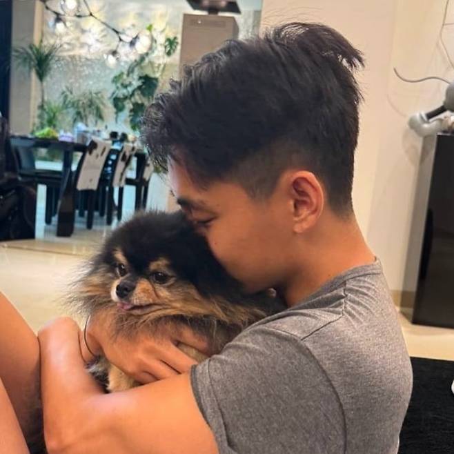 BTS V Yeontan