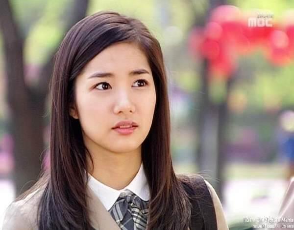 Park-Min-Young-231121-2