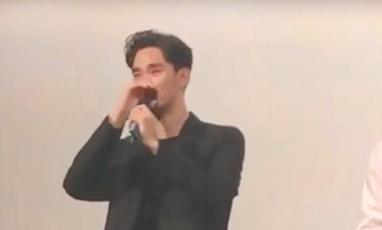 Kim Soo Hyun's Agency Clarifies Reason For Actor's Tears At VIP Screening Of Film "Real"