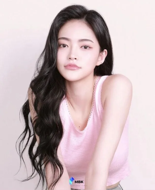 Ex-DIA Ahn Somyi Denies Dating Rumors With Kim Kwang Soo