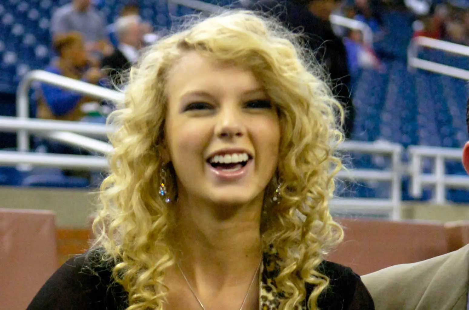 taylor swift profle