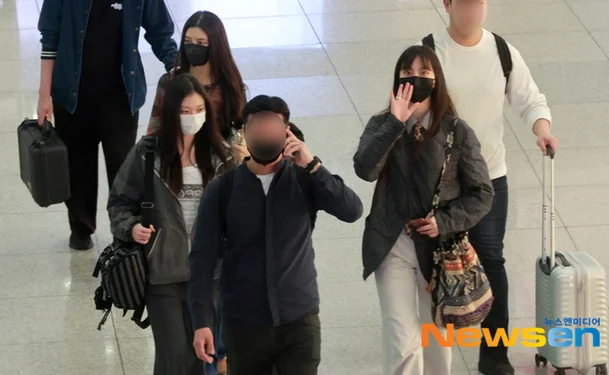 NewJeans Arrives in Hong Kong Amid Legal Battle with ADOR