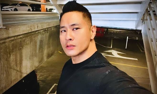 Singer Yoo Seung-jun Releases Video Taken in Seoul