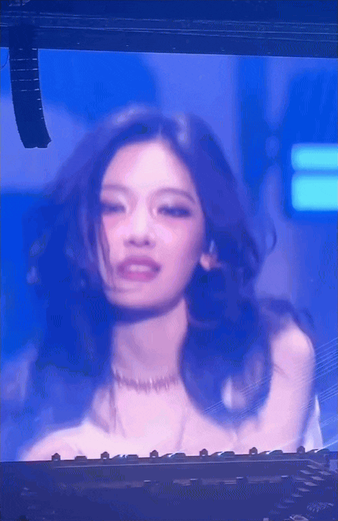 aespa Ningning Stuns with Breathtaking Visuals