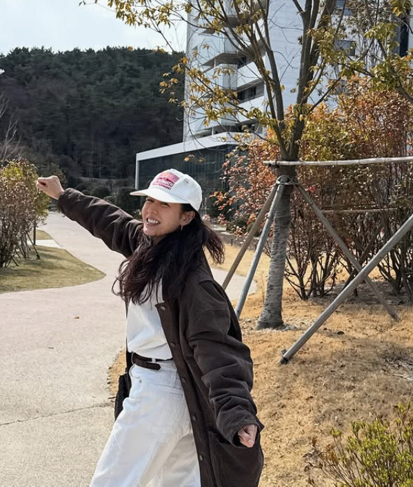 son ye jin hyunbin new couple photo