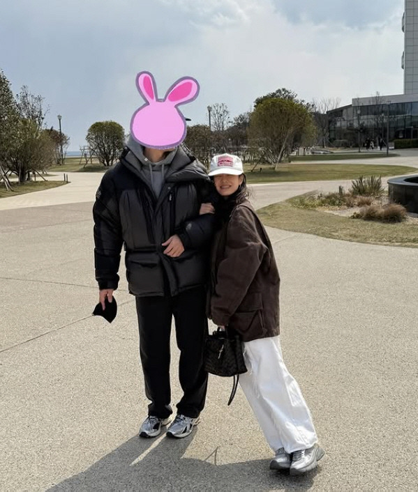 son ye jin hyunbin new couple photo