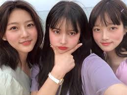 kim sae ron sister