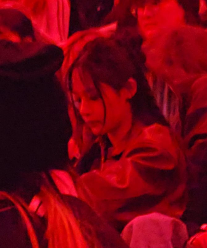 NewJeans' Surprise Appearance Causes a Stir at Jennie’s Concert 153252