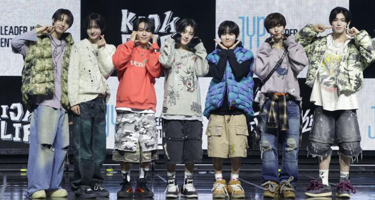 kickflip profile new boy group jyp 030525