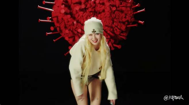 HyunA-Turns-Head-with1st-Comeback-Since-Marriage-to-Yong-Jun-hyung-1