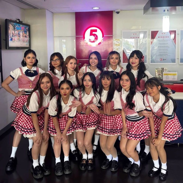 MNL48’s Recent Comeback Performance Draws Criticism for Chaotic Dance Routine 3