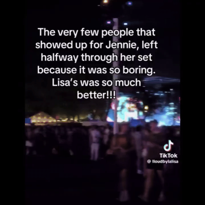 Jennie Coachella audience walkout Audience Allegedly Walked Out During Jennie’s Coachella Stage To Watch Another Star Perform 2.gif