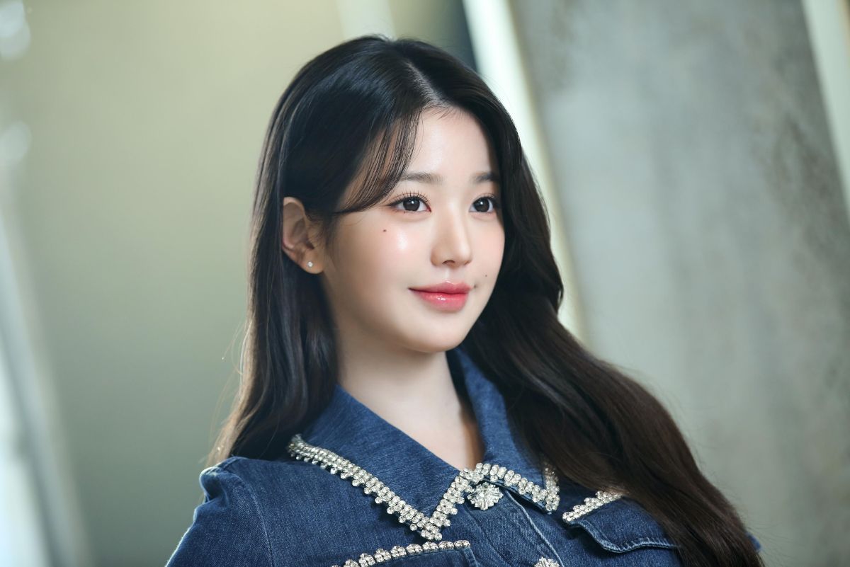Jang Wonyoung’s Obsession with Looking Pretty Could Hold Her Back as an Actress thumbnail
