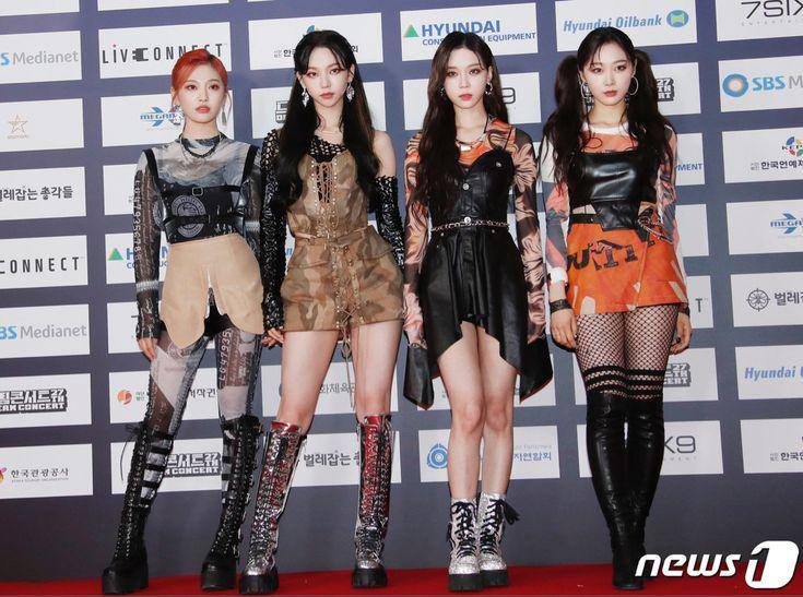 aespa old photo red carpet 2