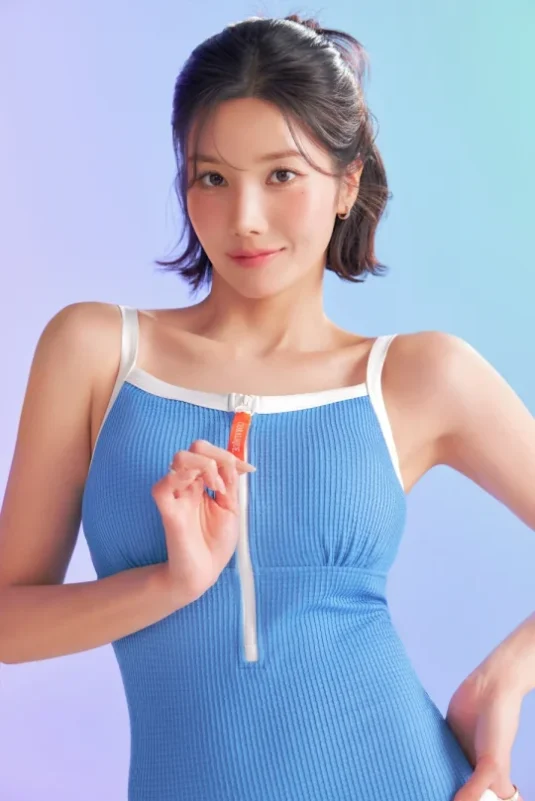 Kwon Eun-bi Unveils Swimwear Photoshoot, Proving Her Status as a Blue-Chip in Advertising 1