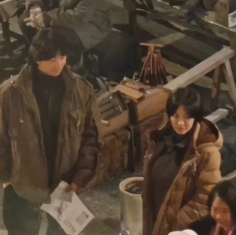 song-hye-kyo-gong-yoo-slowly-and-intensely