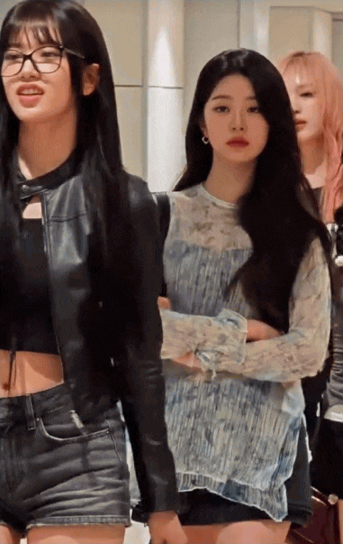 Jang Wonyoung’s Blank Stare Sparks Criticism as IVE’s Spotlight Shifts to Other Members 2