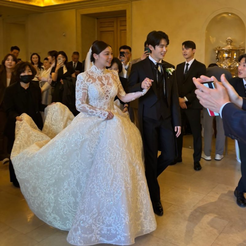 Ailee Marries Single’s Inferno Heartthrob Choi Si-hoon in Star-Studded Wedding 3