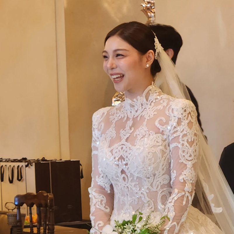 Ailee Marries Single’s Inferno Heartthrob Choi Si-hoon in Star-Studded Wedding 4