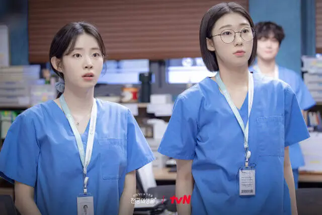 Go Youn-jung Resident Playbook Resident Playbook Faces Criticism for Unrealistic Portrayal 3.jpg