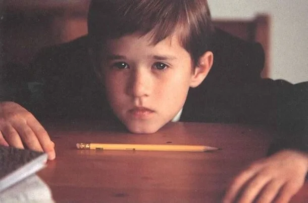 Haley Joel Osment Arrested—Racism and Drug Allegations Spark Outrage 1