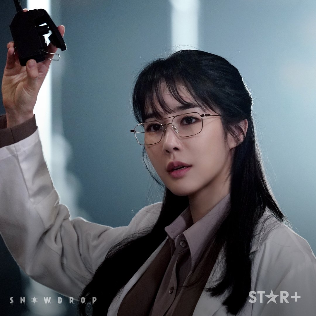 Yoo In Na – Snowdrop