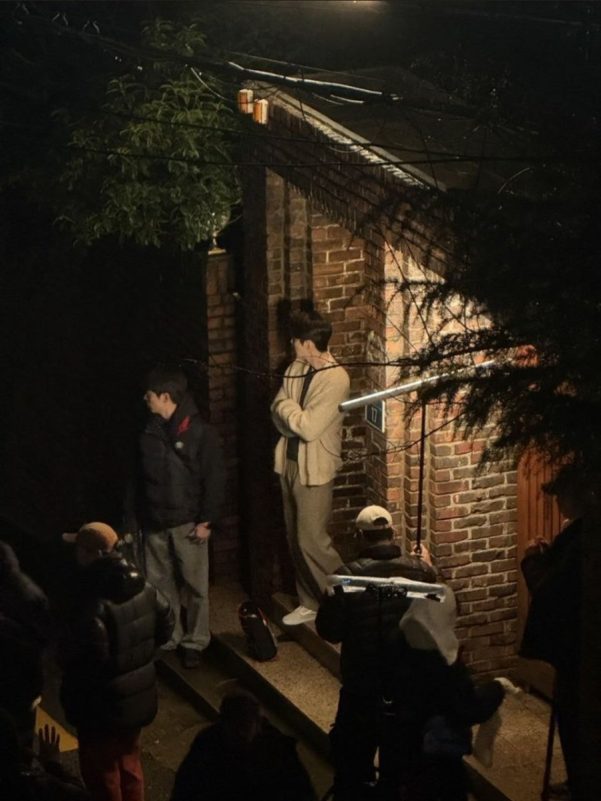 Kim Seon Ho and Go Yoon Jung Can This Love Be Translated 3