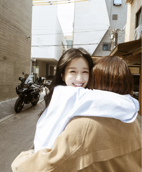 Seo Ye-ji posted a photo to her personal social media account