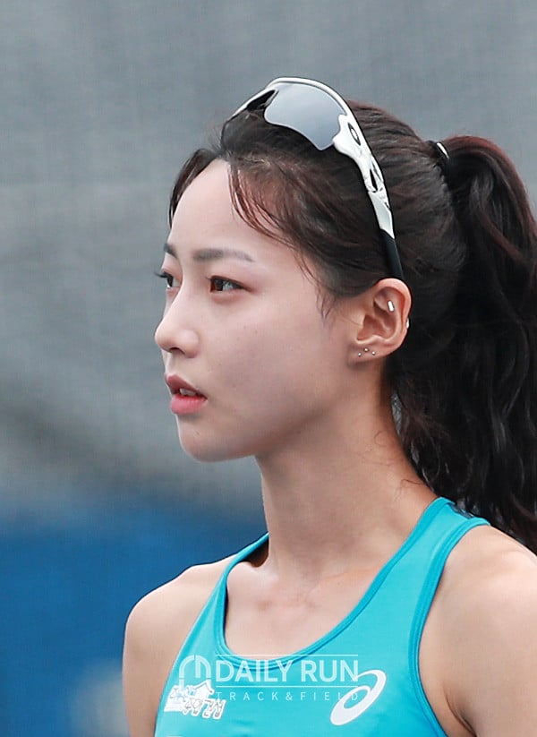 Track star Kim Min-ji