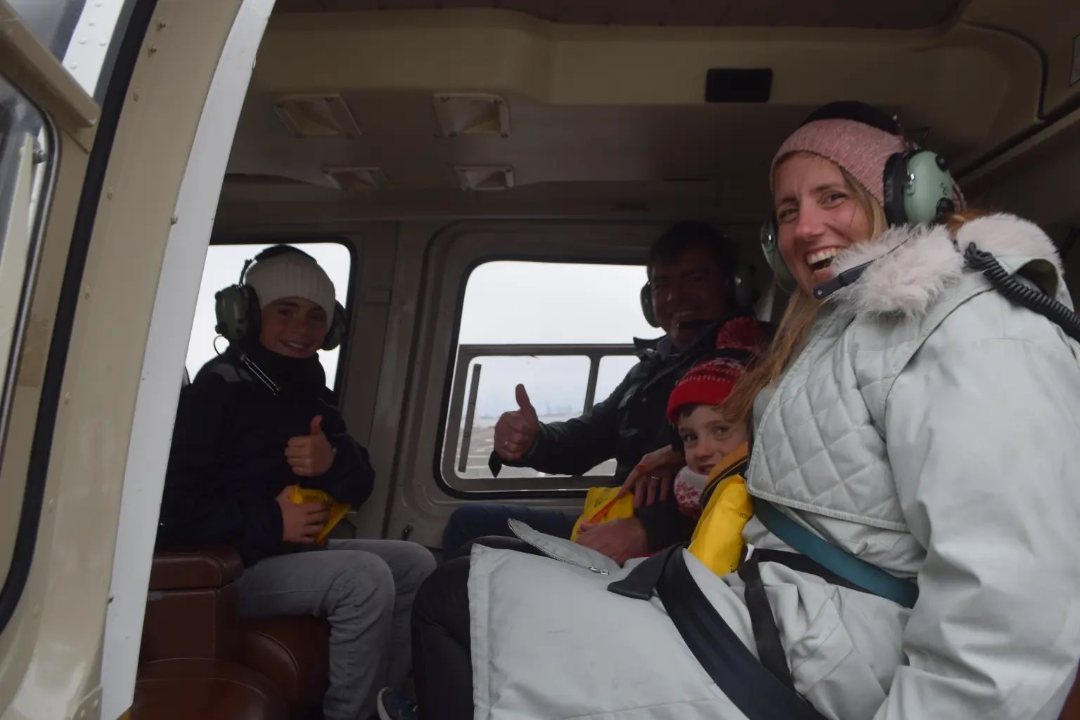 Helicopter Plunges Straight into River in New York, All Passengers Dead, Half are Children 2