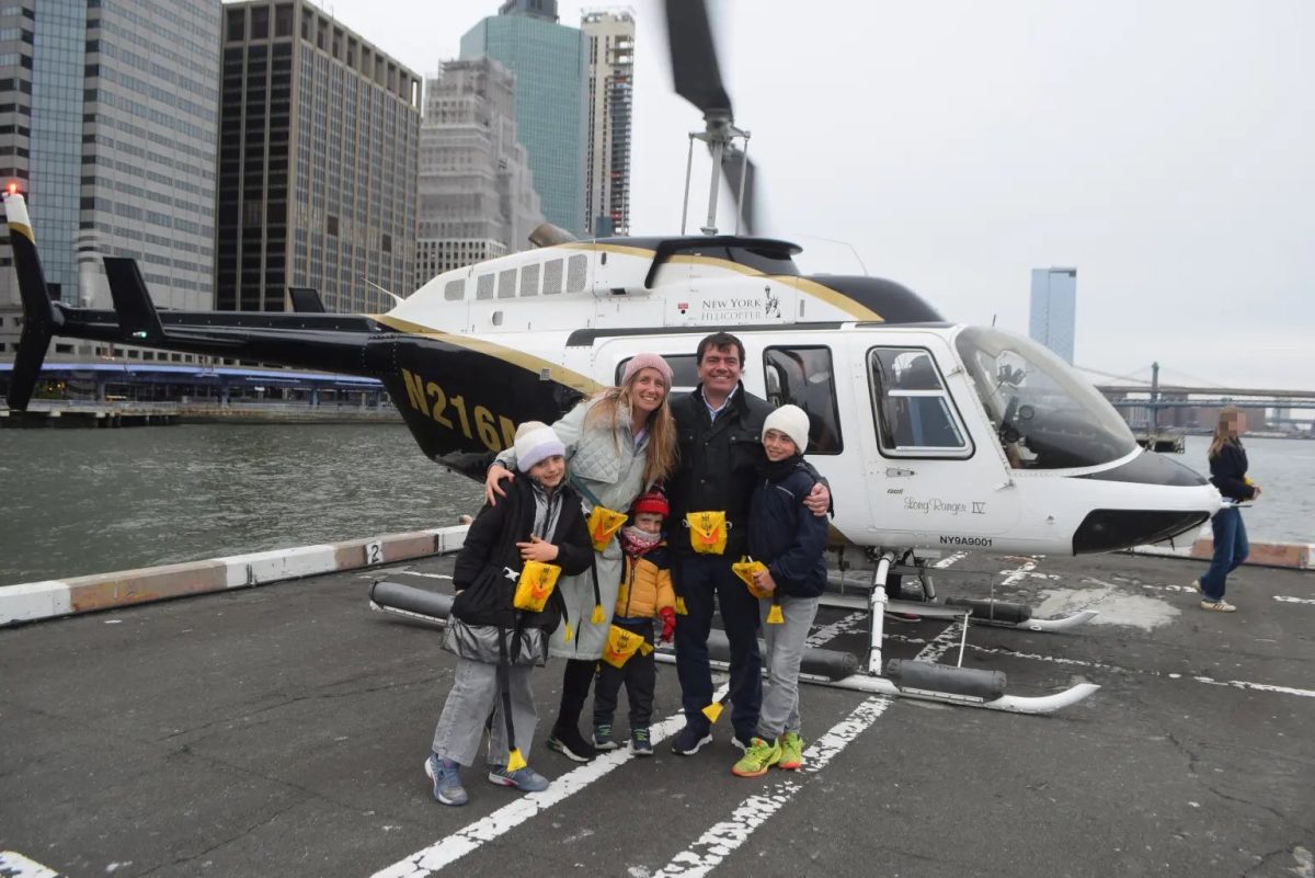 Helicopter Plunges Straight into River in New York, All Passengers Dead, Half are Children 1