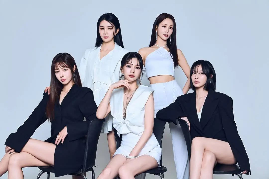MOMOLAND and FIESTAR Officially Announce Group Comebacks 2