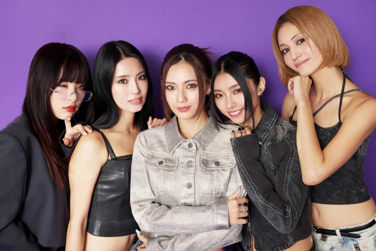 Rookie Japanese girl group f5ve sharing an Instagram Story image featuring the late KARA member Goo Hara and a coffin 1