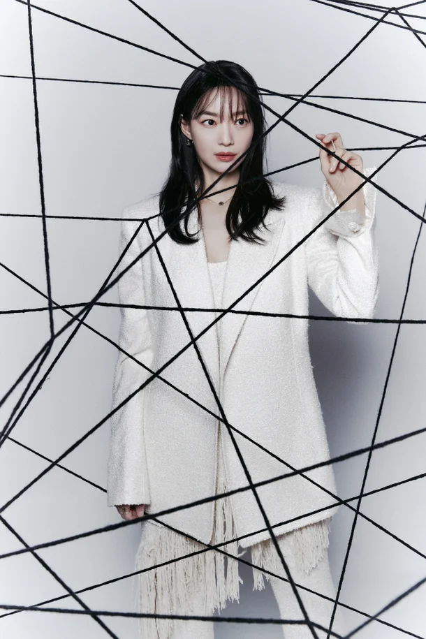 Shin Min-ah Opens Up About Craving Villain Roles 1