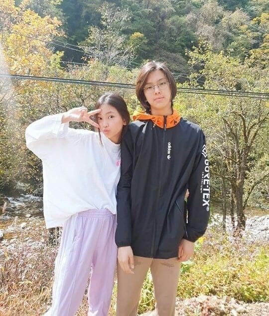 Hyein and her brother