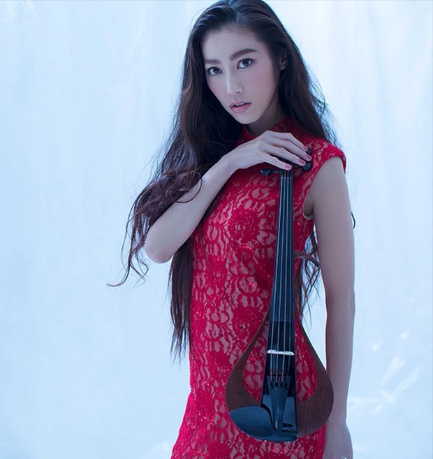 The violinist Mayuko Suenobu is rumored to be the mysterious wife of Yuzuru Hanyu