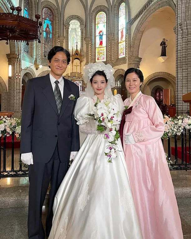 Park Hae-joon Reflects on Working with IU in When Life Gives You Tangerines 2