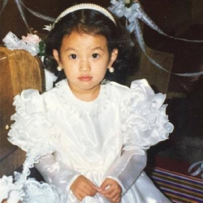 chun woo-hee acting journeychild-dress-pearls-headband.