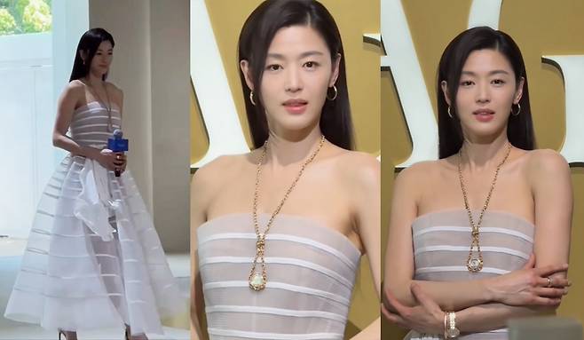 Jun Ji-hyun China appearanceJunJiHyun-StripedDress-Necklace-Elegance.