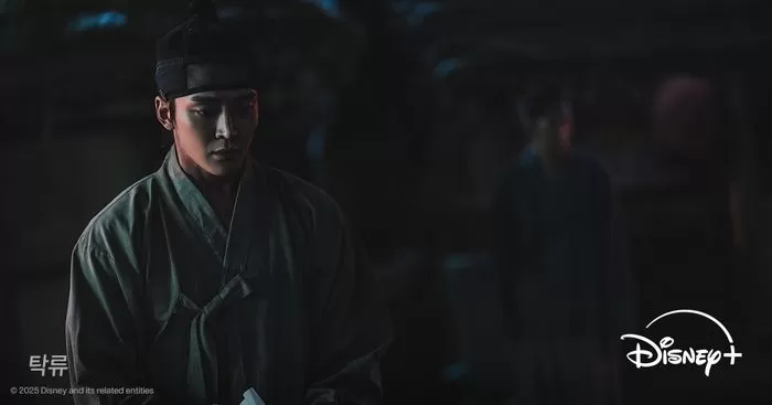 disney plus korea 2025 content lineupman-hanbok-korean-disneyPlus.