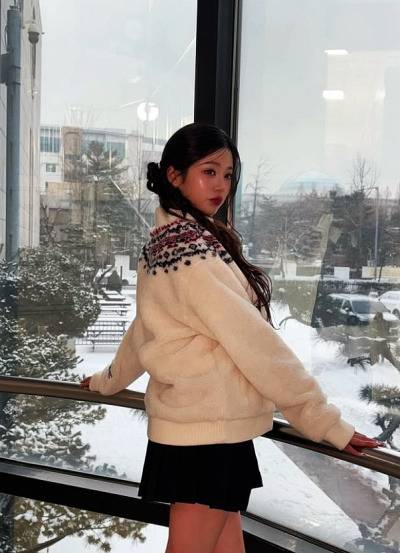 Jang Wonyoung campus fashion 7