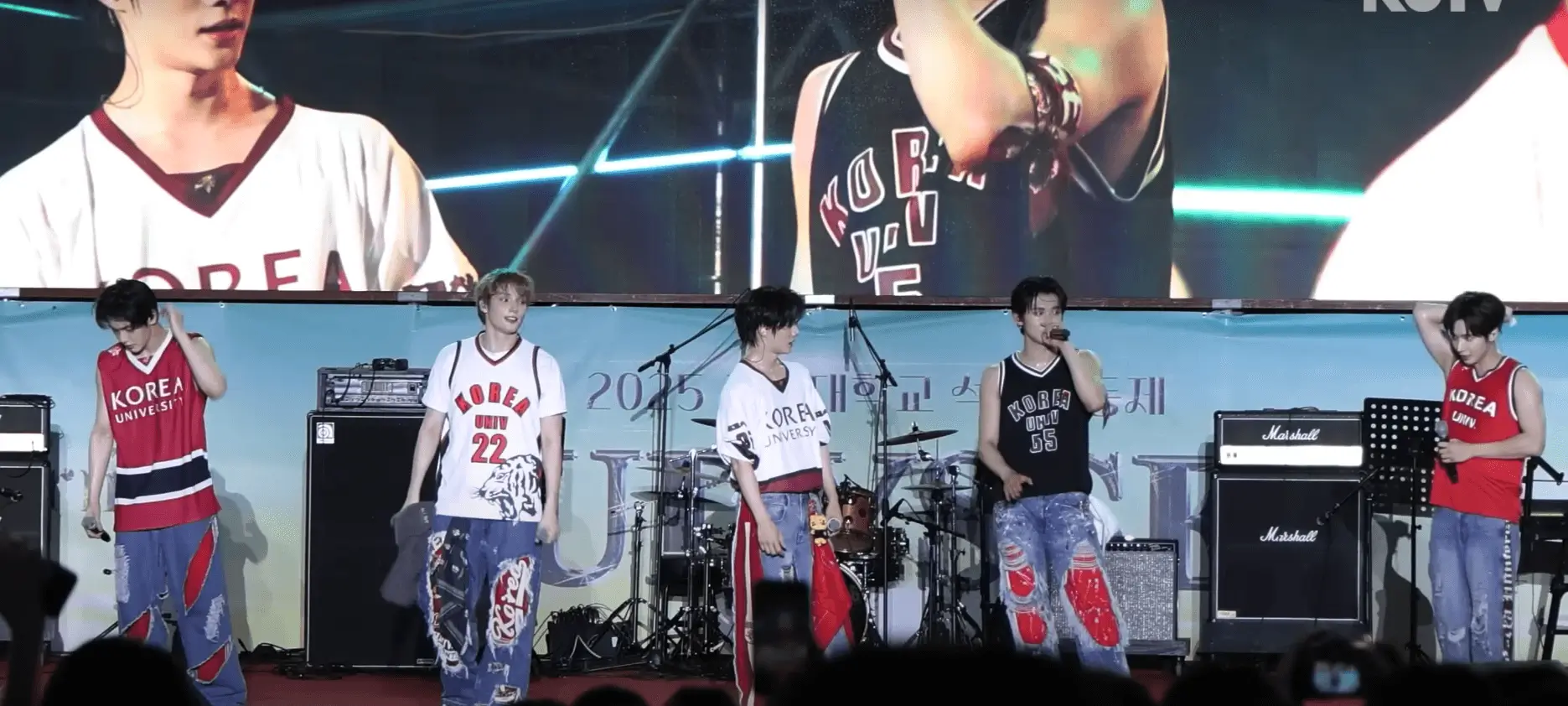 txt korea university festival performancemusic-performance-university-stage-kpop.
